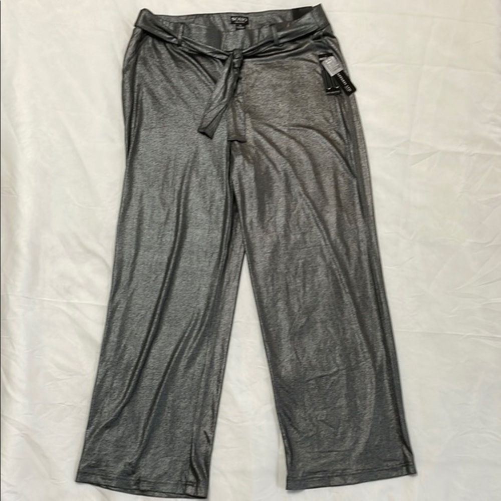 NWT Wide Leg Flowing Silver Stretchy Belted Trousers by Soho Apparel, XL